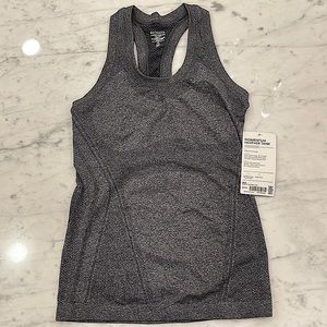 BRAND NEW ATHLETA MOMENTUM TANK